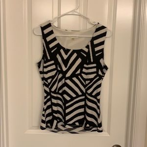 Black/white flowy blouse